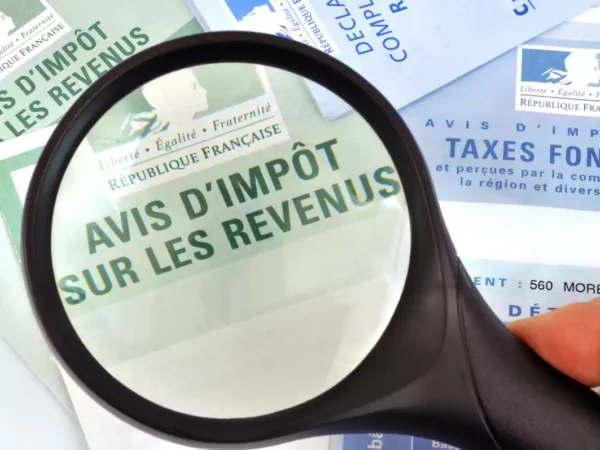 Éviter le triche aux impôts. @Adobe