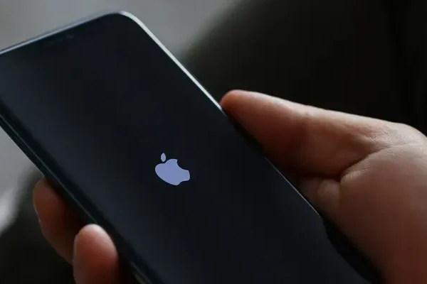 Voici pourquoi les iPhone reconditionnés risquent l'interdiction en France