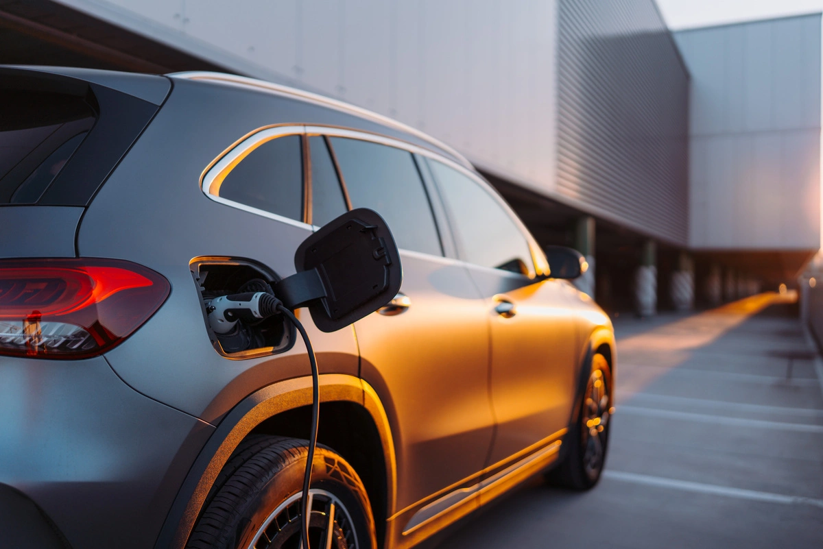 Voiture électrique : La réparation d'un véhicule électrique serait environ 15x plus chère que celle d'un véhicule traditionnel