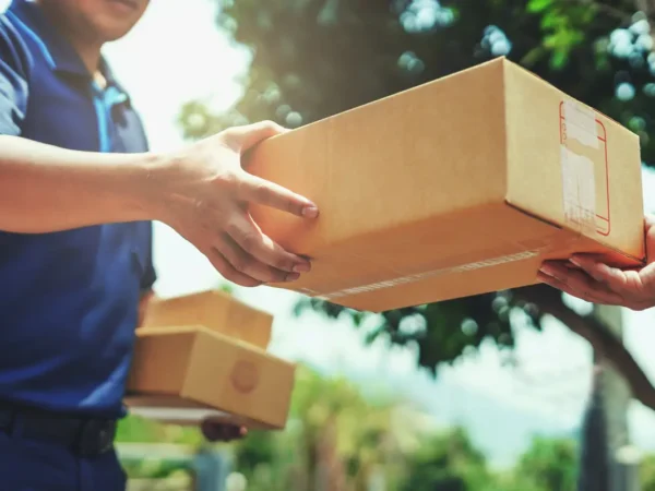 Cette arnaque au colis para&icirc;t r&eacute;elle mais peut vider votre compte