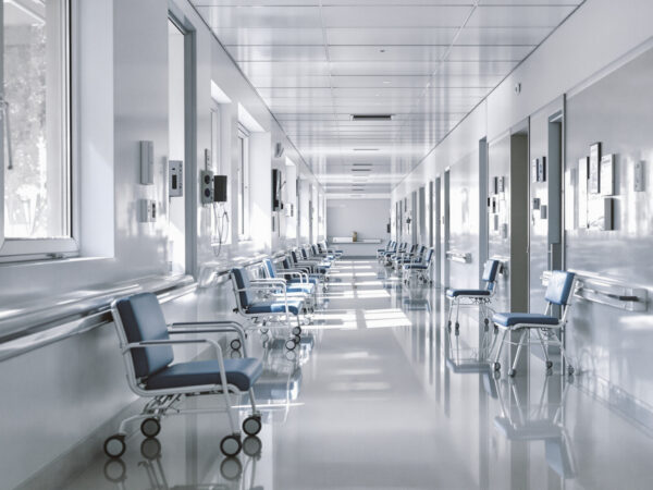 couloir_hôpital_vide
