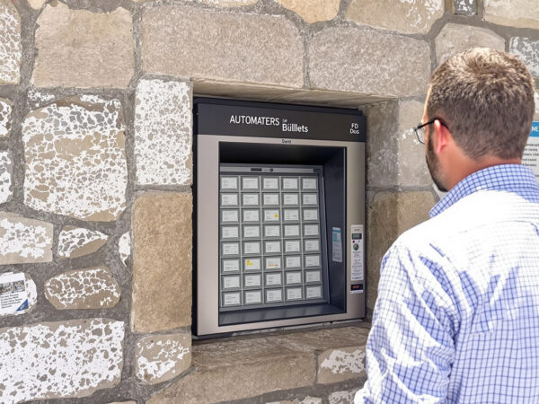 distributeur_automatique_ext&eacute;rieur