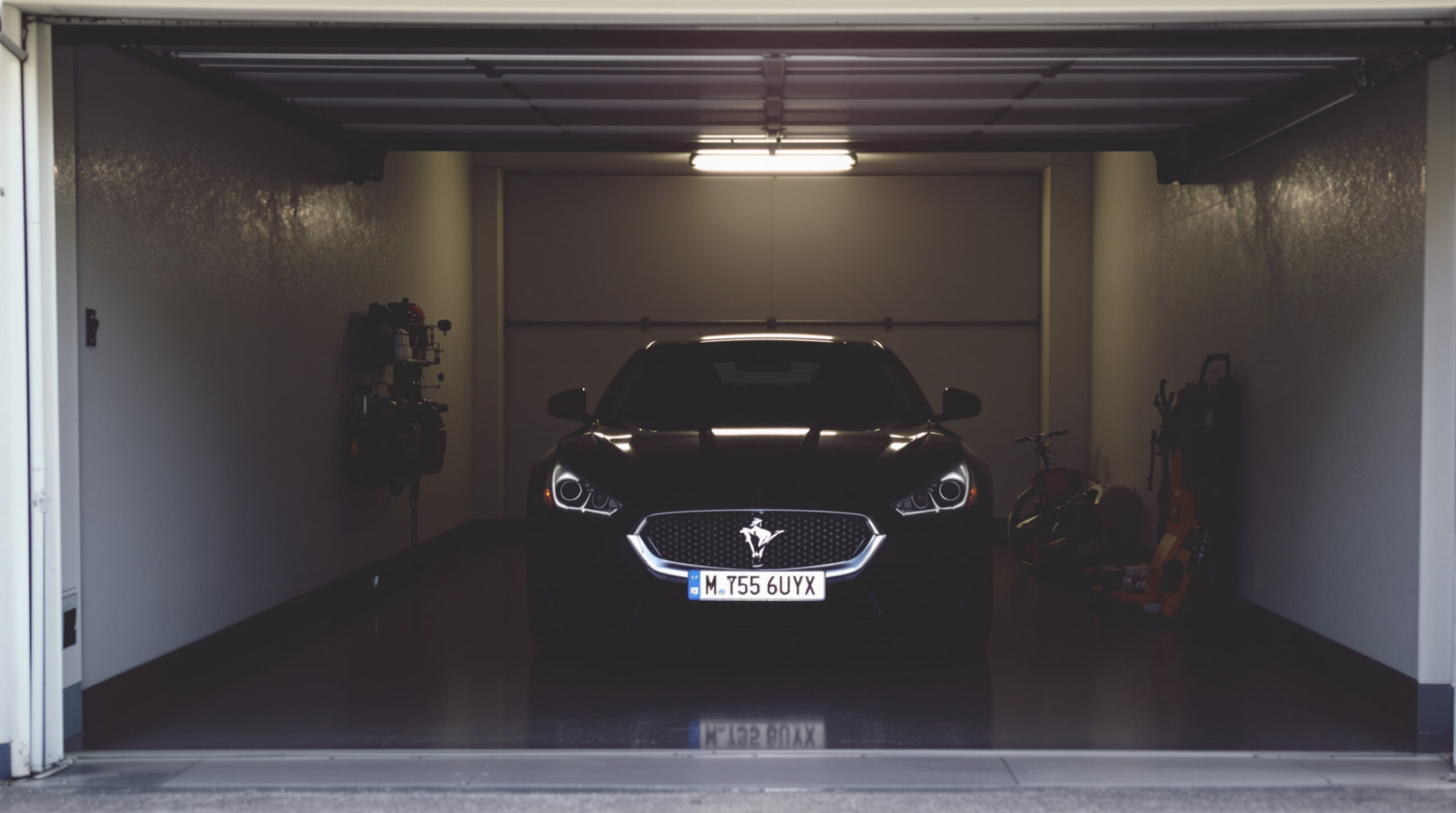 voiture_garage_ferm&eacute;