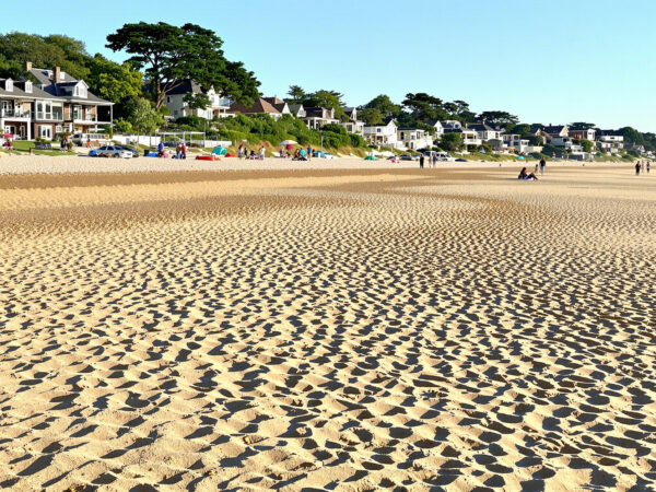 Plage_Cotiere_Ensoleillee