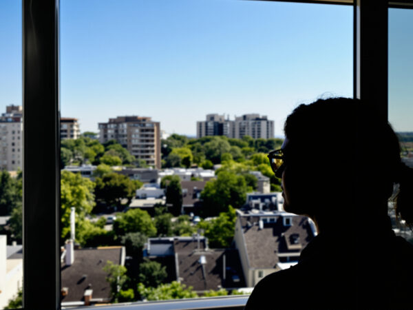 solitude_urbaine_ensoleill&eacute;e